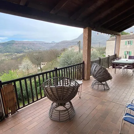 La Paresse Bed & Breakfast Avèze